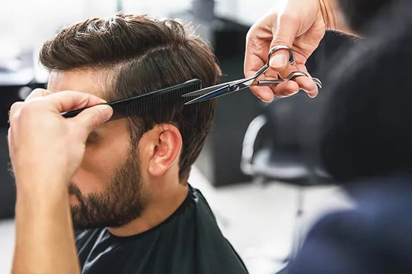 Barber Shop vs. Hair Salon – Which Offers the Best Hair Makeover?