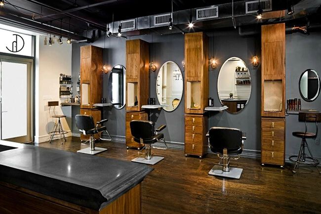 Top 3 Advantages of Opting for Luxury Hair Salons Over Budget Choices